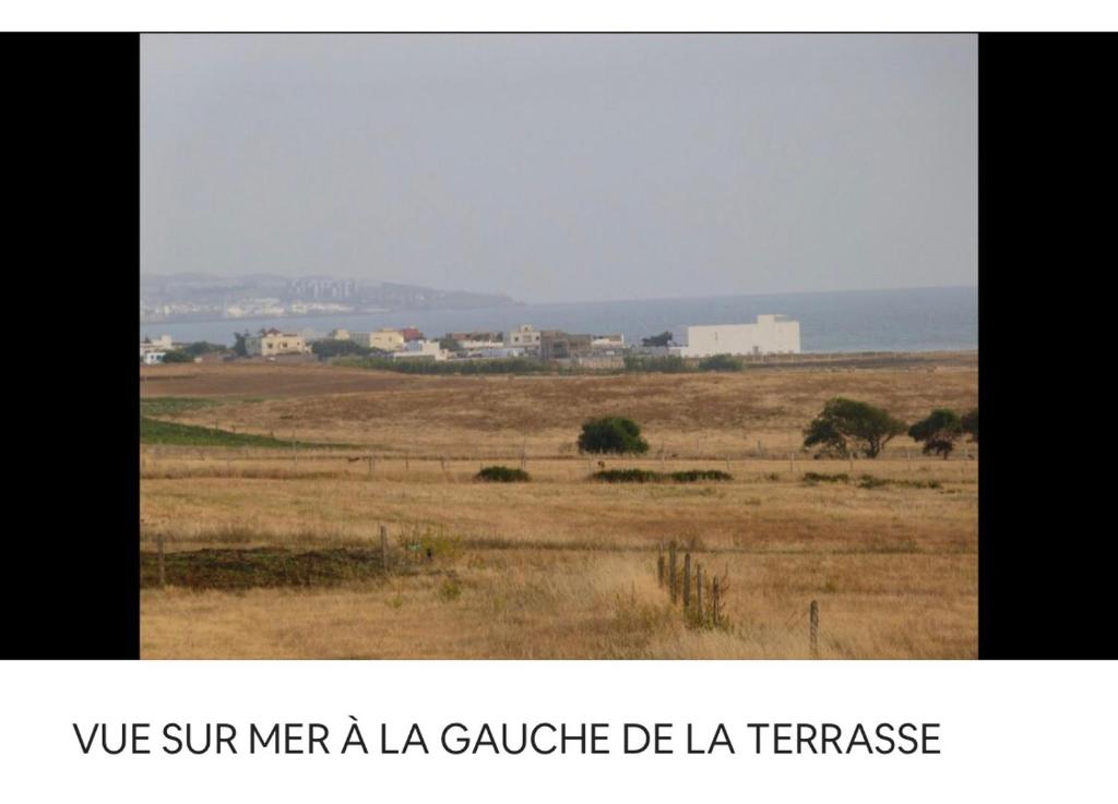 TANGER/ASILAH: APPART 50m2 FACE MER ET PISCINES, 5 PLACES, TOUT ÉQUIPÉ+WIFI+CLIM photo 4