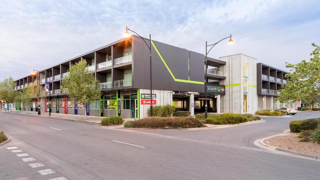 Mawson Lakes Hotel photo 2