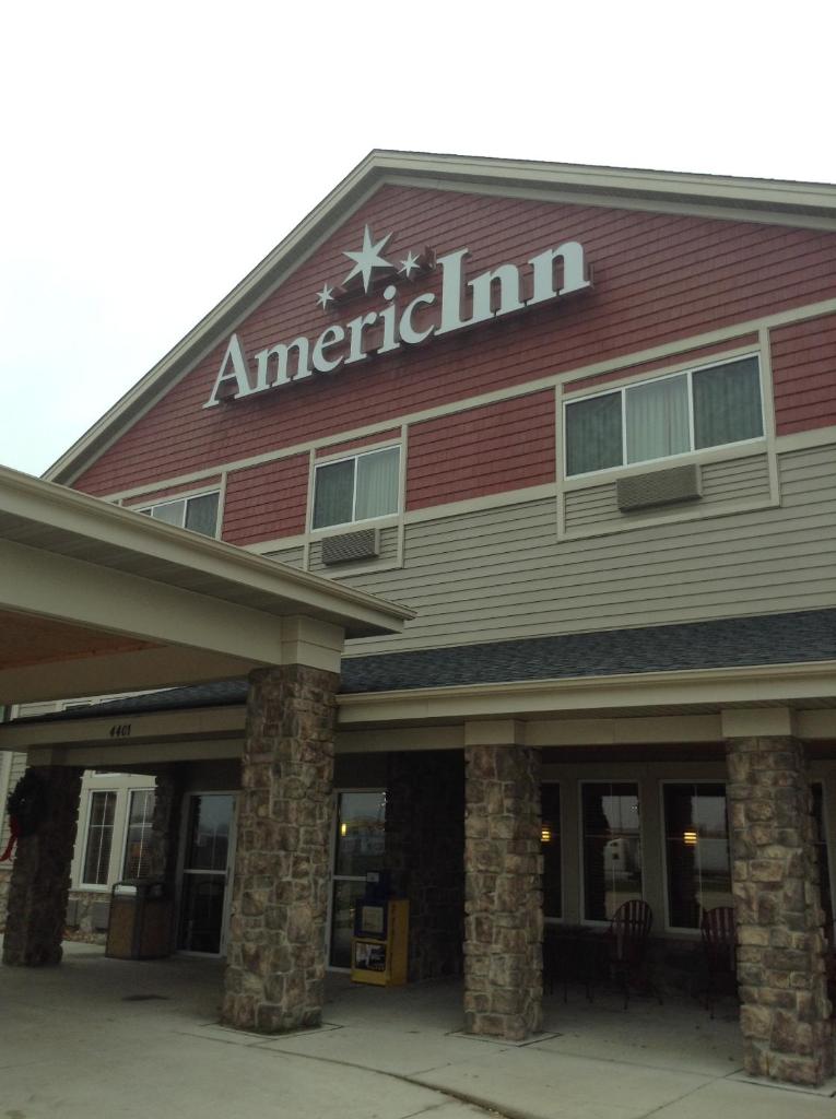 AmericInn by Wyndham Newton photo 4
