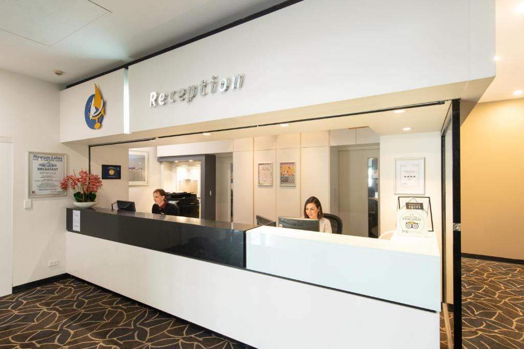 Mawson Lakes Hotel photo 4
