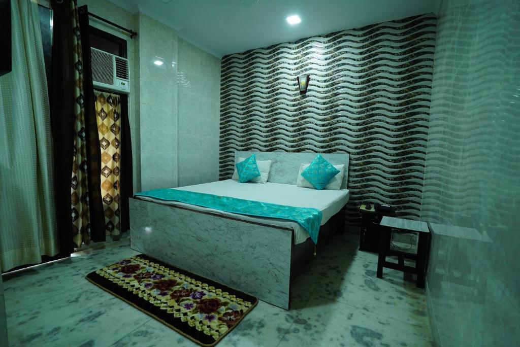 Двухместный (Стандартный двухместный номер с 1 кроватью), Hotel New Rajdhani Inn - Couple Friendly Stays