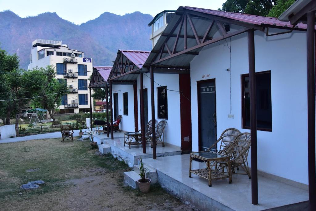 Трехместный (Трехместный номер), Raj Resort Rishikesh
