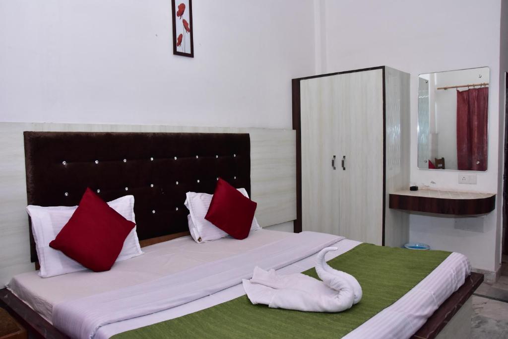 Двухместный (Стандартный двухместный номер с 1 кроватью), Raj Resort Rishikesh