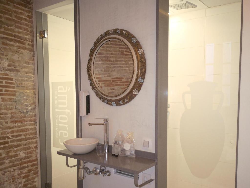 Amfores Boutique Guest House - Tap to explore photos