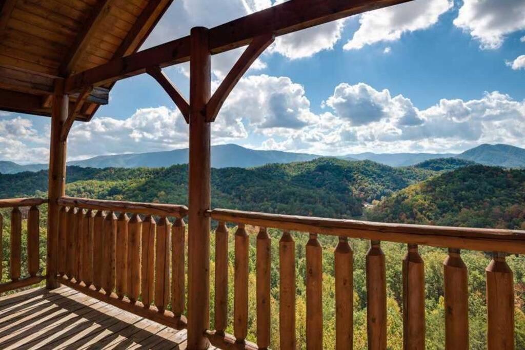 Appalachian Villa image