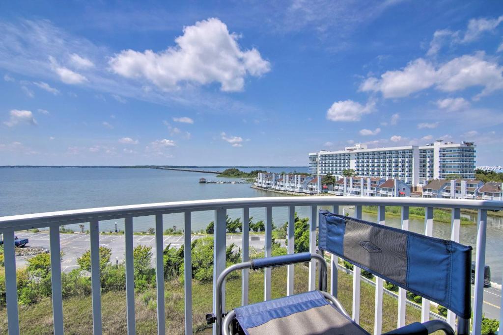 Newly Updated Condo with Beautiful Views and Location! photo 1