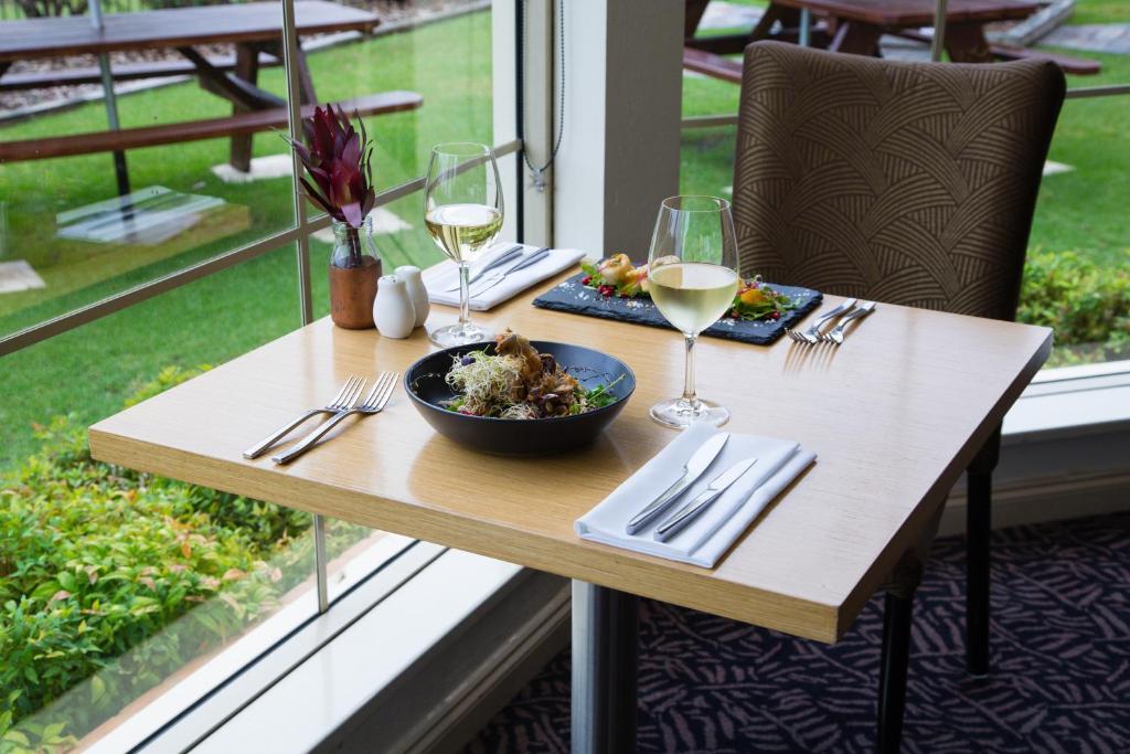 Best Western Plus Hovell Tree Inn photo 4