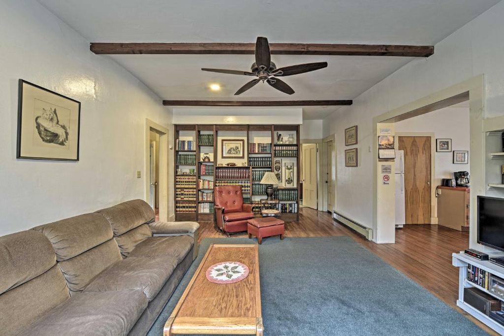 Vineyard Haven House - Easy Access to Beaches photo 4