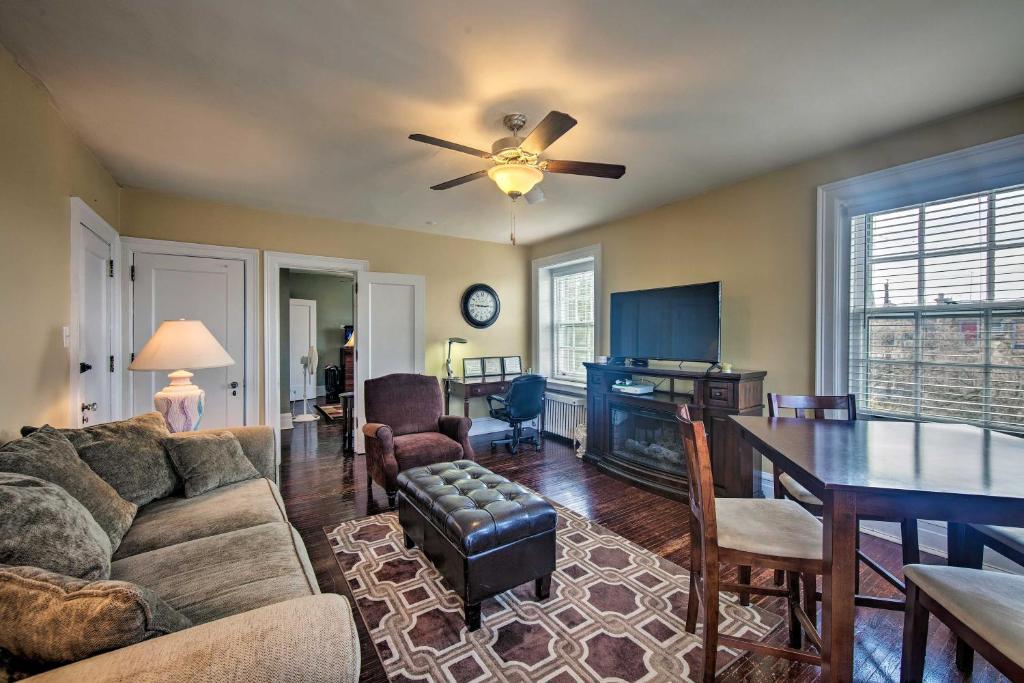 Reading Apt, Walk to Shops, Dining and City Park! photo 2