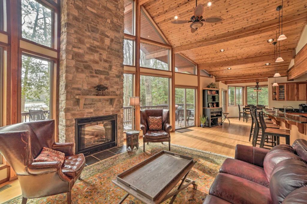 Waterfront Cottage with Fishing Dock and Fireplace! photo 2