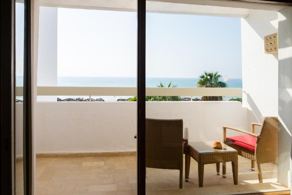Двухместный (Двухместный номер с 1 кроватью, вид на сад), Отель The Orangers Beach Resort and Bungalows