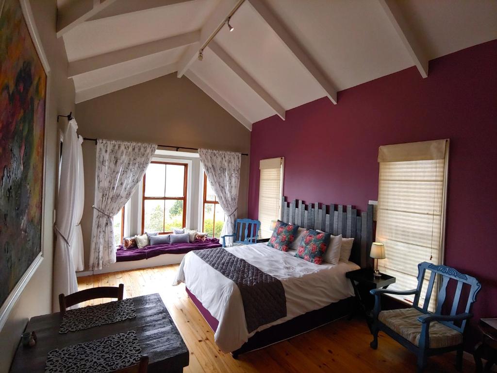 Happy Homes - Imhoffs Gift Room Type - Deluxe Queen Suite