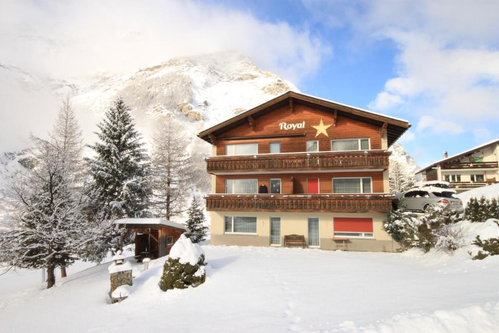 Haus Royal photo 2