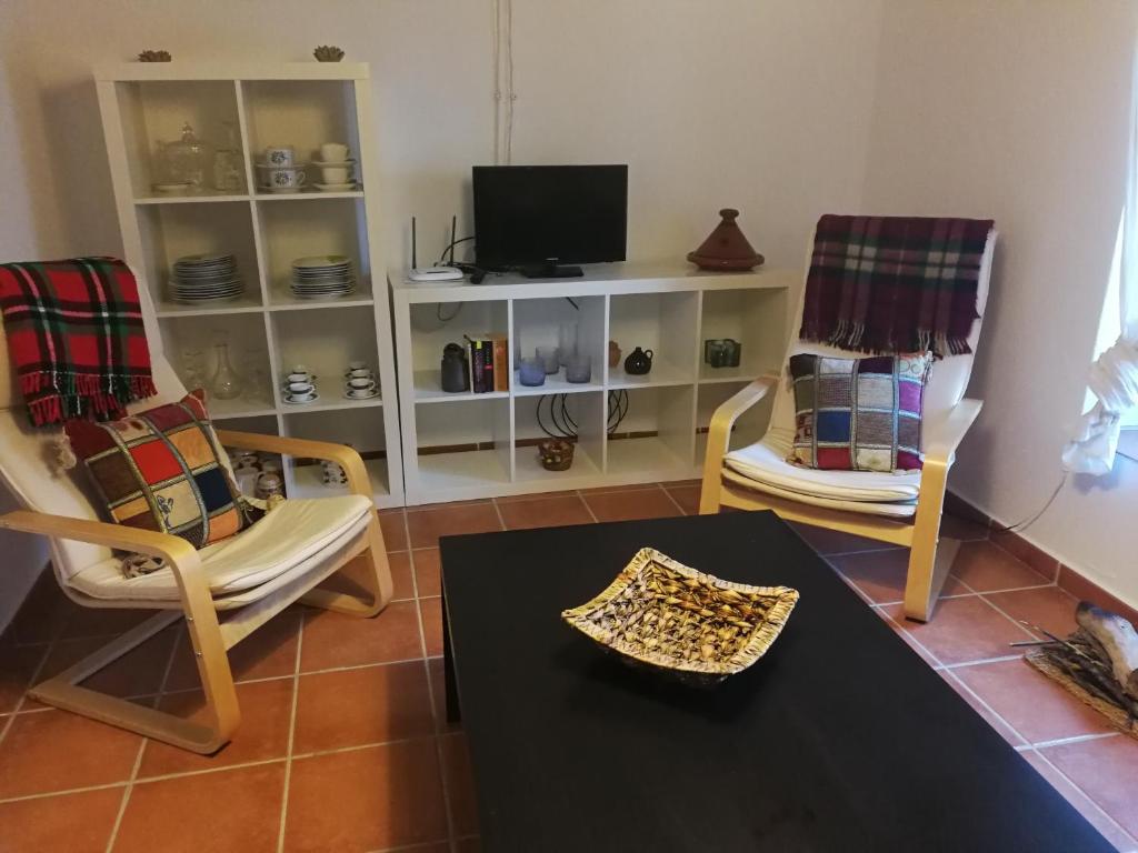 Casa en pueblo de montes de Málaga a 15km de playa photo 2