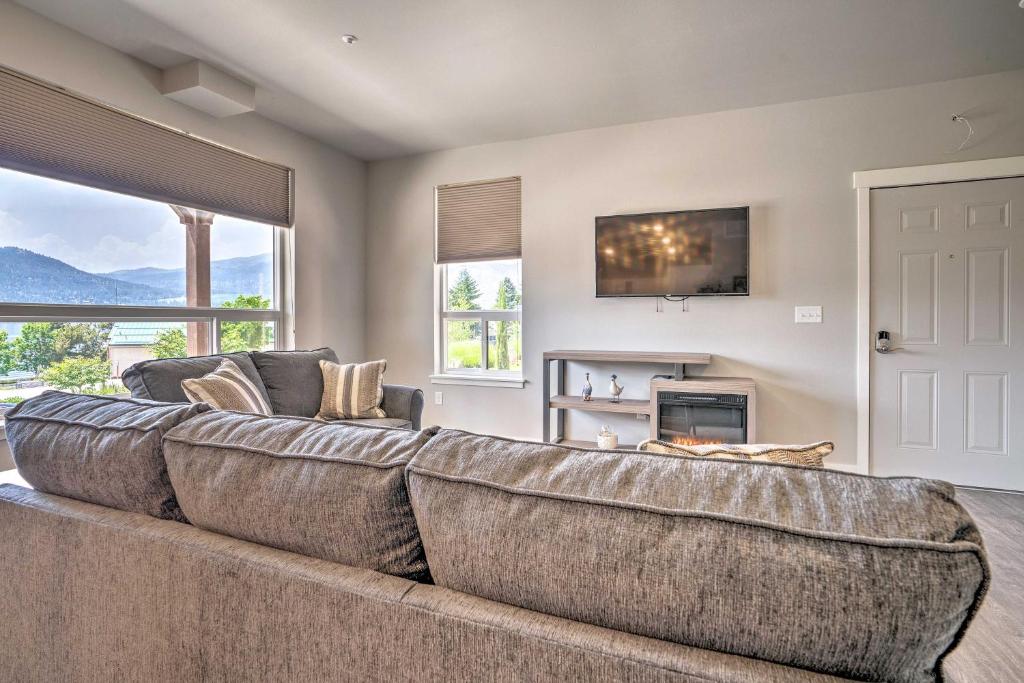 Lake Chelan Resort Condo Pool and Hot Tub Access! photo 3