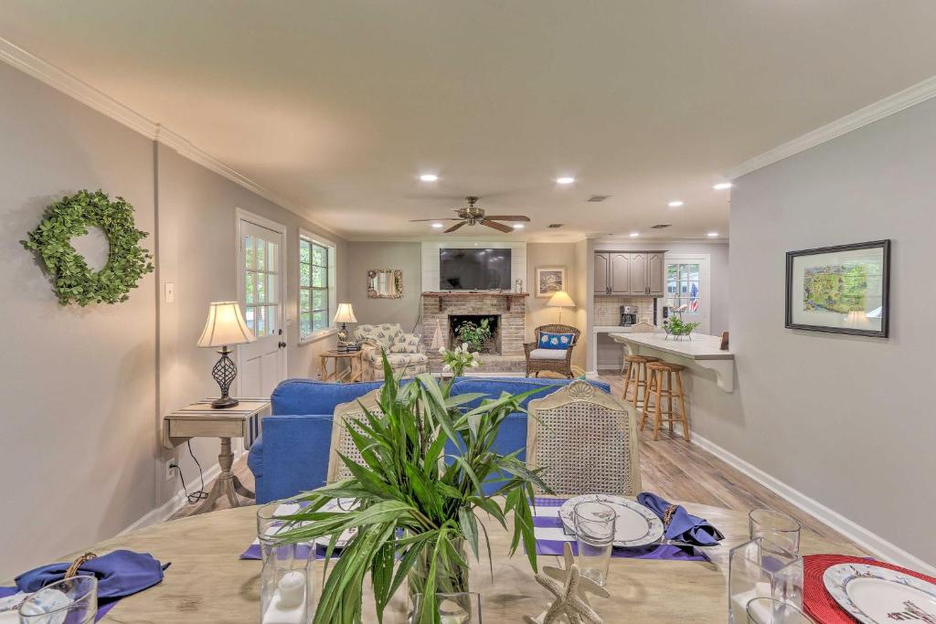 Updated Home, Less Than 1 Mile to Old Town Bluffton! photo 4