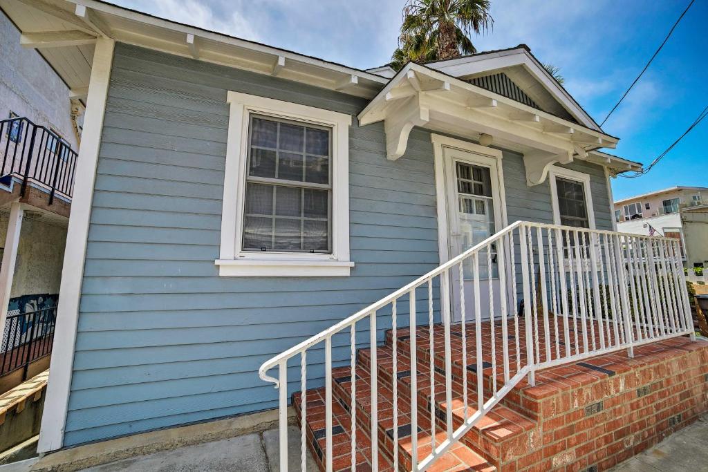 Updated Home on Catalina Island Walk to the Coast photo 1