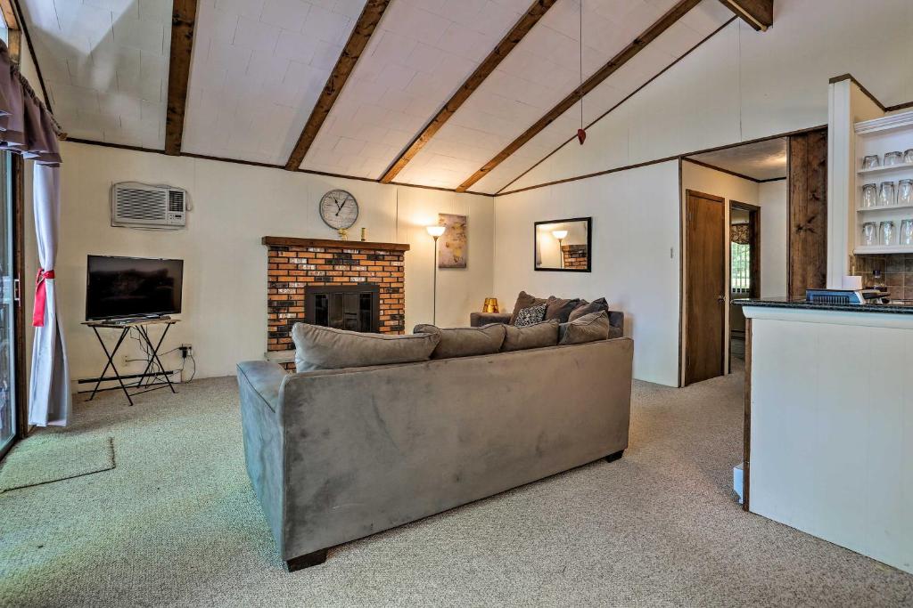 Lakefront Milford Home with Pvt Dock and Hot Tub! photo 3