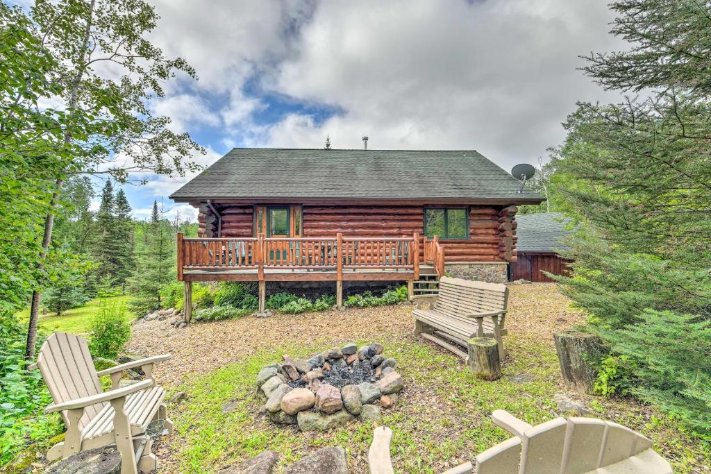 Private Lutsen Cabin with Fire Pit, Walk to Lake photo 1