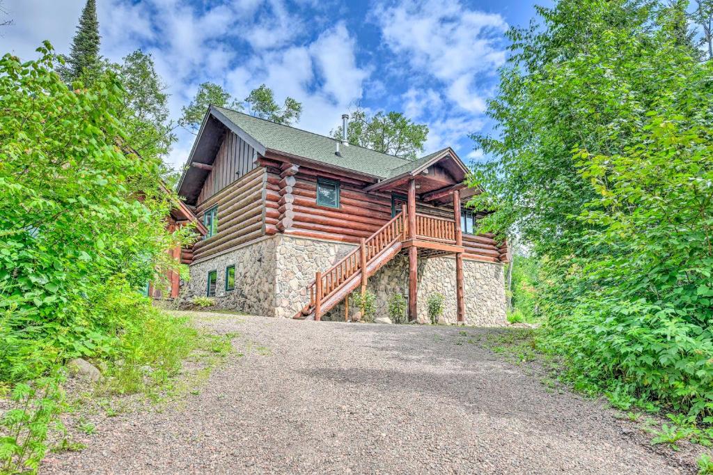 Private Lutsen Cabin with Fire Pit, Walk to Lake photo 2