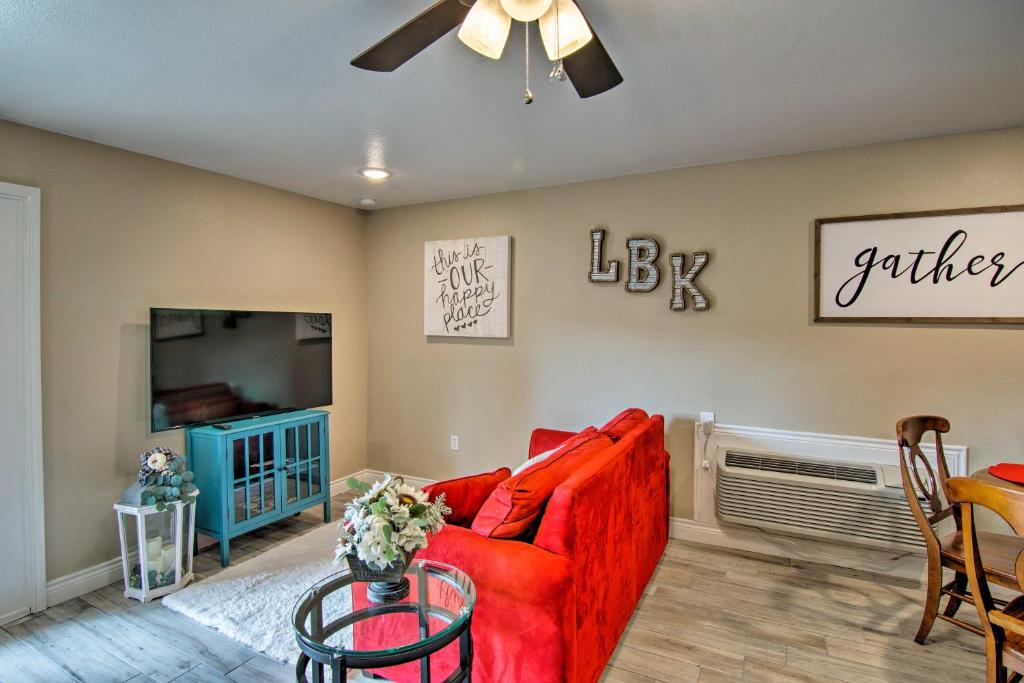 Renovated Modern Home with Patio, Walk to Texas Tech photo 1