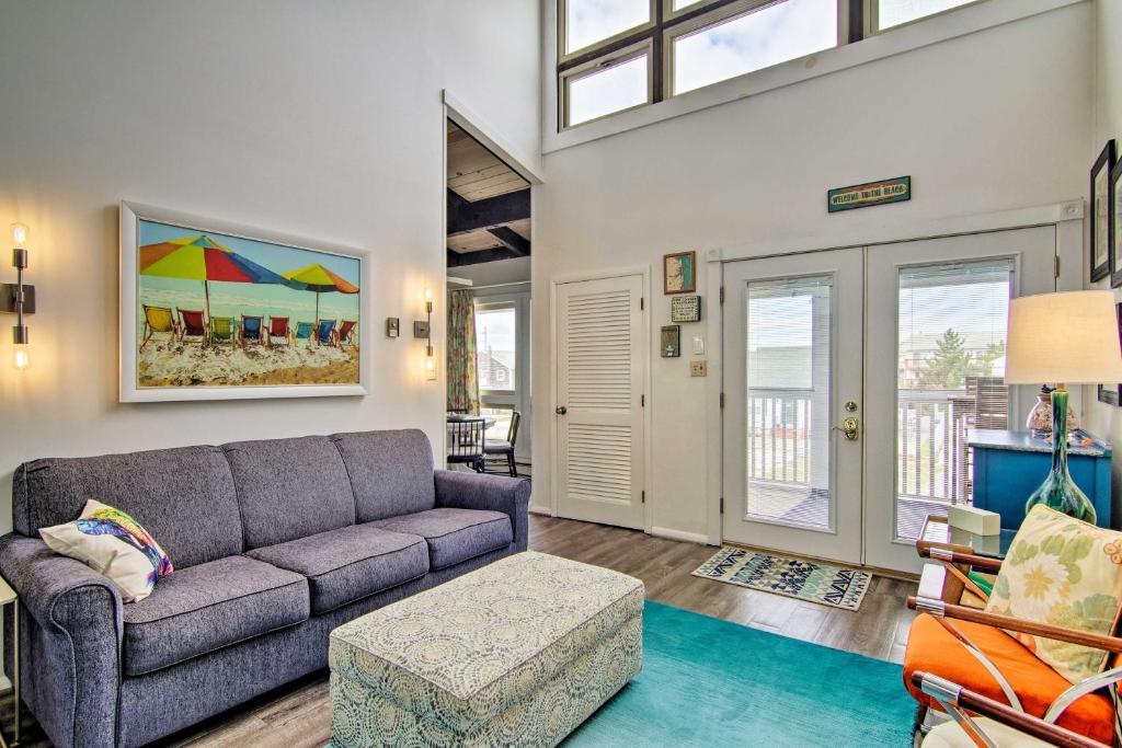 Bright Condo with Balcony - Walk to Dewey Beach! photo 3