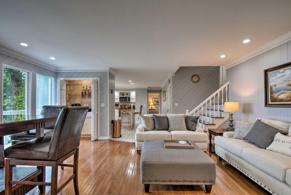 Upscale Chattanooga Home on Missionary Ridge! photo 3