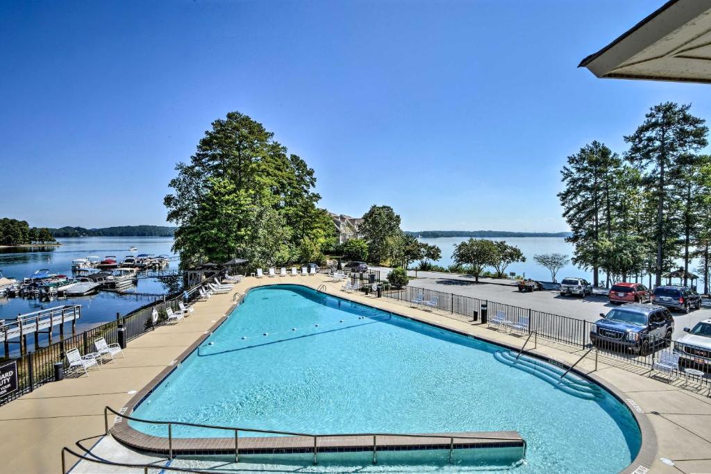 Lake Keowee Condo with Views and Pools and Marina! photo 1