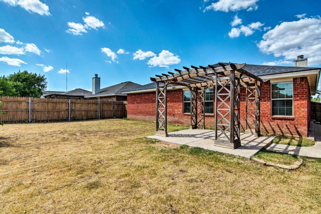Pet-Friendly Lubbock Home with Yard - 6Mi to TTU photo 1