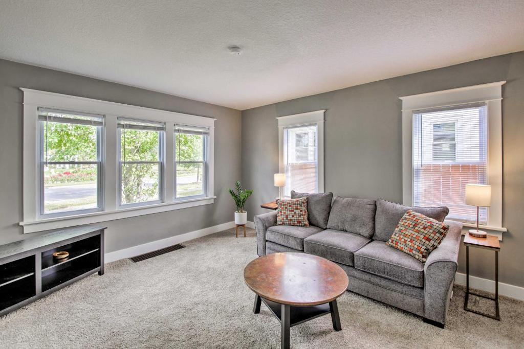 Lakeside Garden Home - 1 Mile to Main Street! photo 4