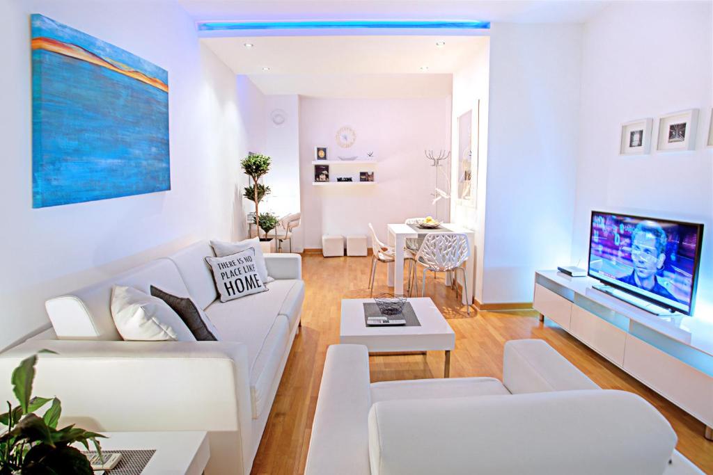 Belville Luxury Apartment photo 1