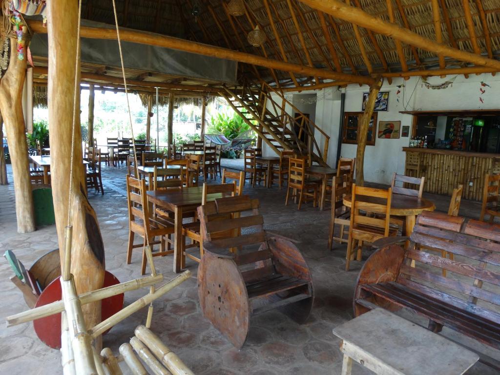 Badaboom Hostal & Surf photo 4