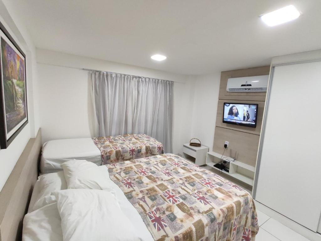 Israel Flat photo 3