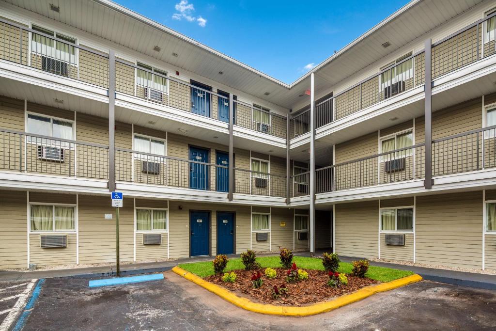 Motel 6-Jacksonville, FL - South photo 3