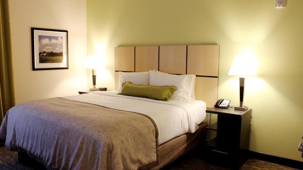 Candlewood Suites Sioux City - Southern Hills, an IHG Hotel photo 2
