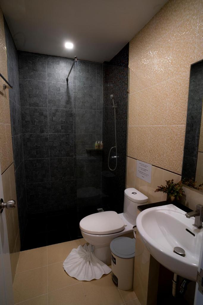 Ban's Avenue Guesthouse photo 1
