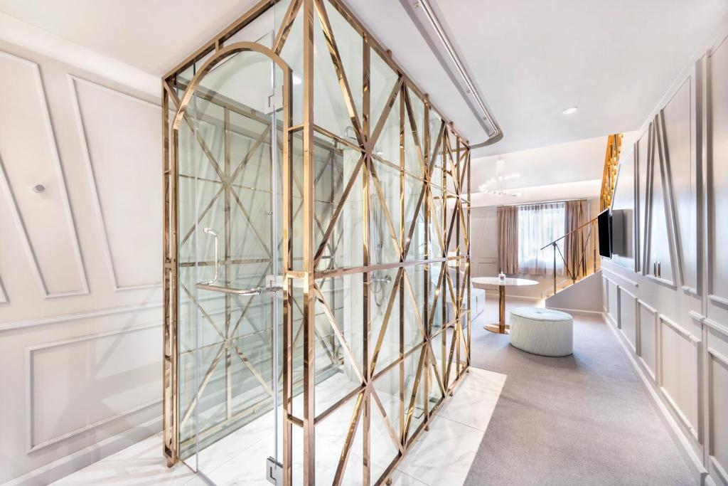 Сьюит (Люкс в мансарде), The Prestige Hotel Penang