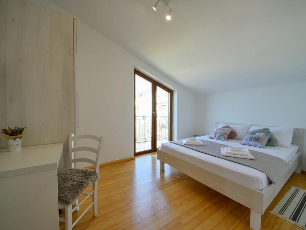 Apartment Val 2-1 by Interhome photo 4