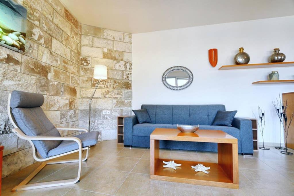 Eleni Sea View Luxury Apartment in Mades photo 3