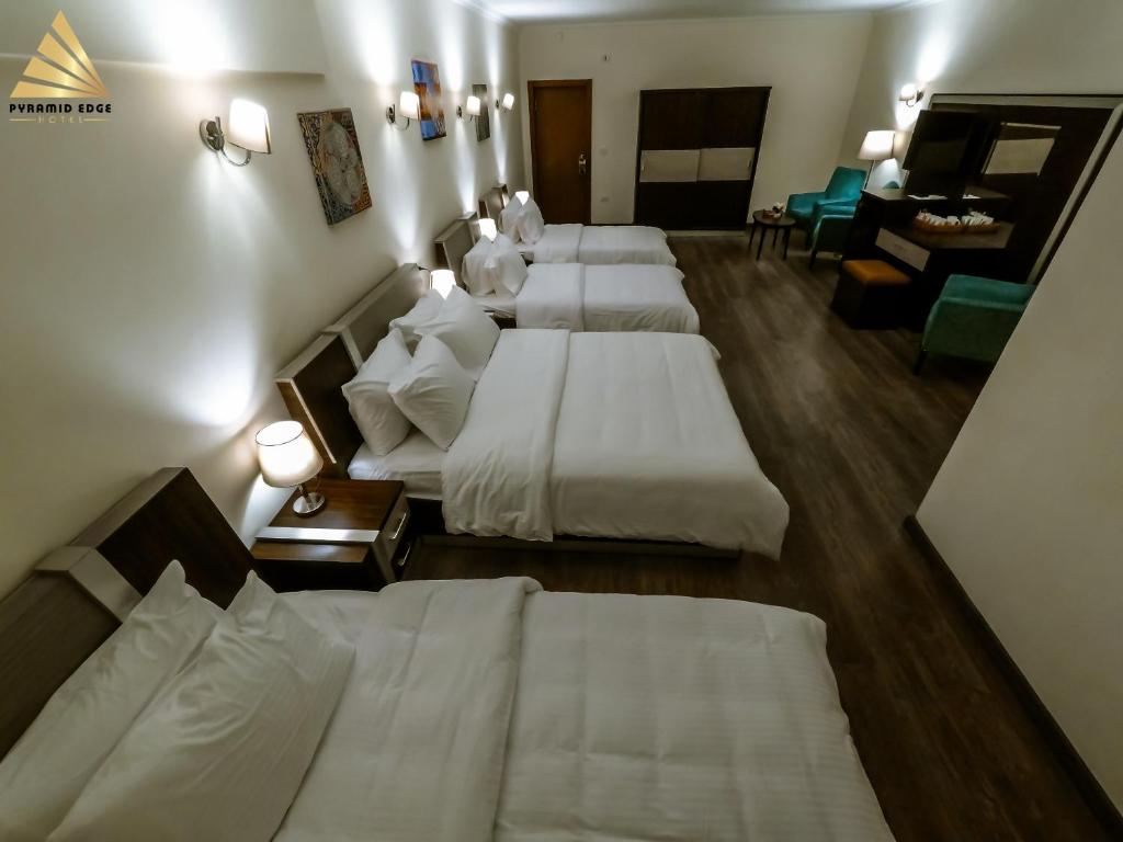 Семейный (Семейный полулюкс), Pyramid Edge Hotel