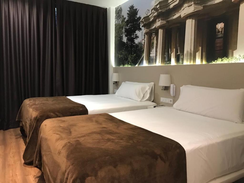 Hotel BESTPRICE Gracia photo 1