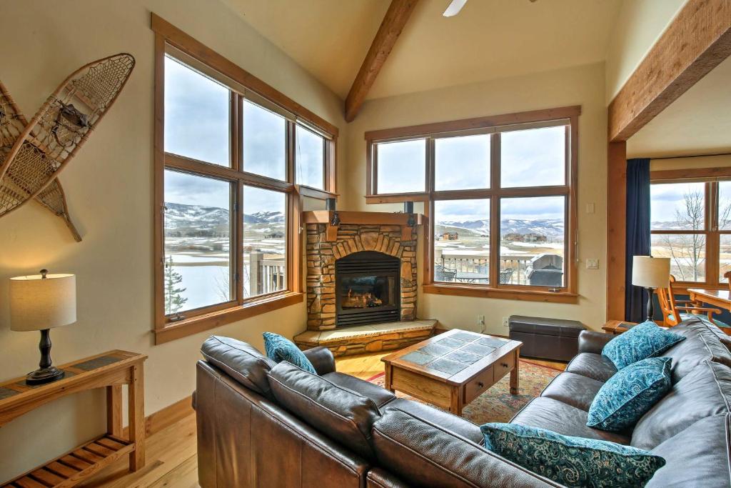 Family Home on Golf Course - Mins to Granby Ranch! photo 3