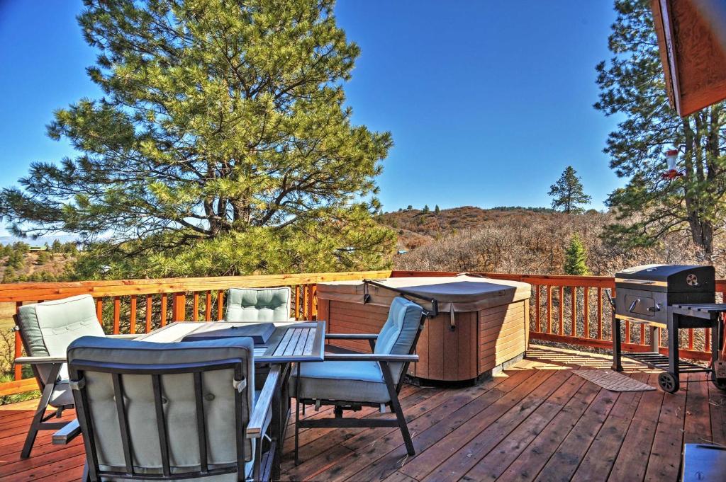 Pagosa Springs Escape with Deck, Hot Tub and Grill! photo 1