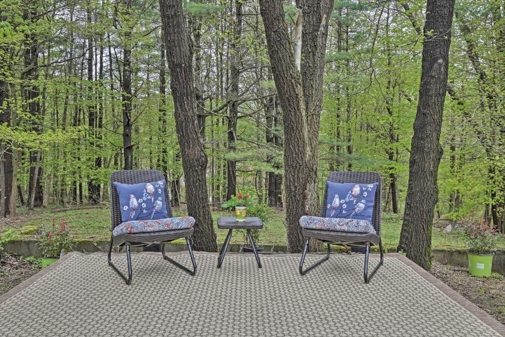 Beautiful Lenox Home, 3 Mi to Shakespeare and Co! photo 1