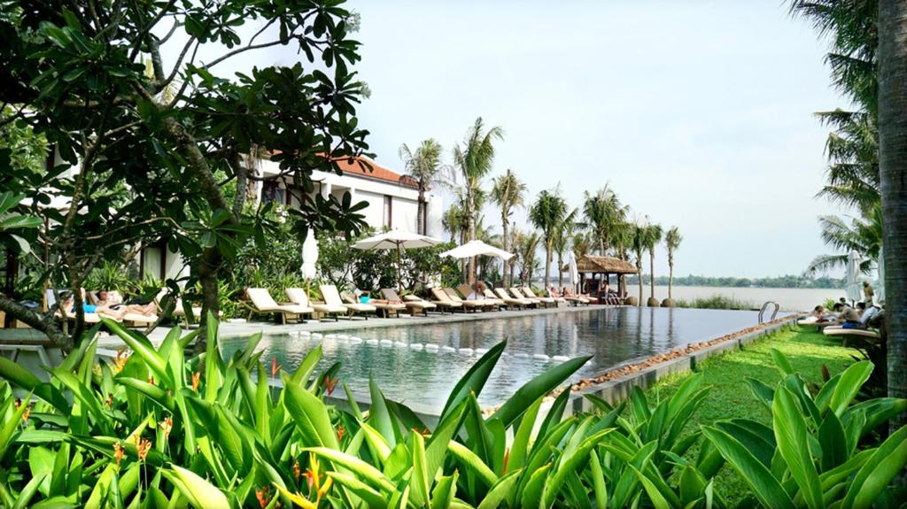 Vĩnh Hưng Emerald Resort