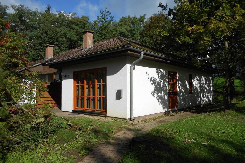 Gemütlicher Ferienbungalow in Frankenau, kostenloses WLAN photo 1