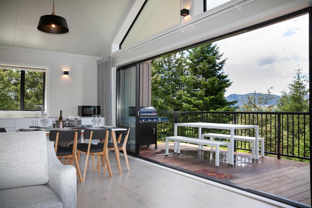 Jacks Lodge - Hanmer Springs Townhouse photo 3