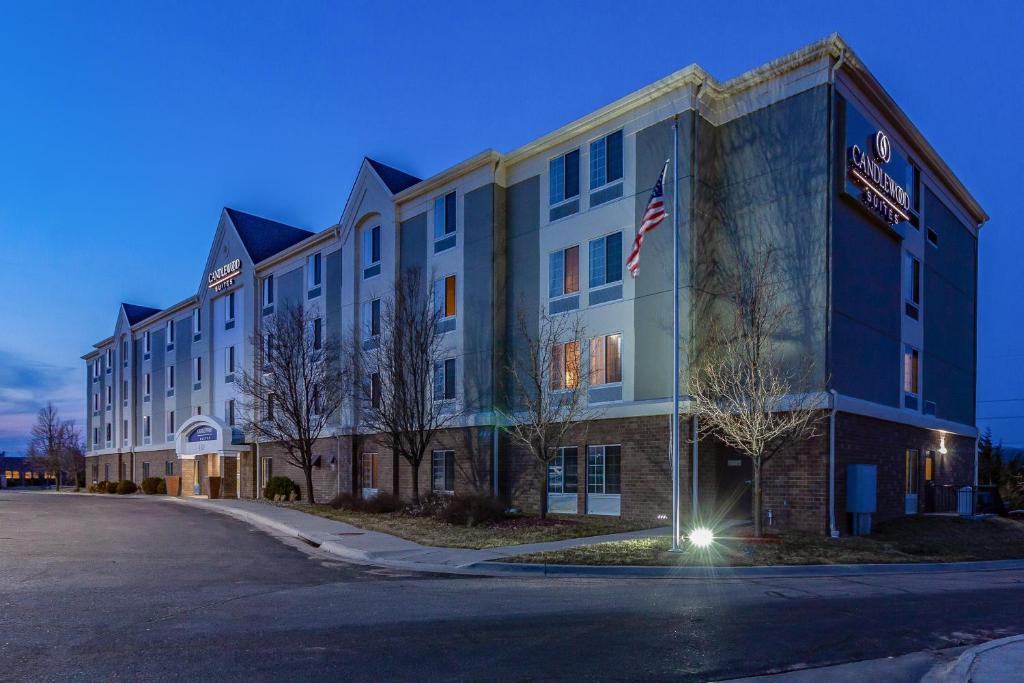 Candlewood Suites Lincoln, an IHG Hotel image