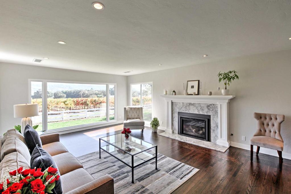 Beautiful Sonoma House with Patio and Vineyard Views! photo 1