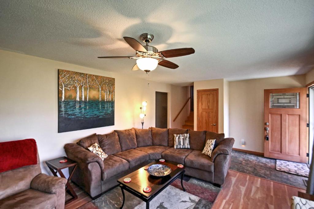 Quaint Duluth Hideaway with Private Fenced-In Yard! photo 3